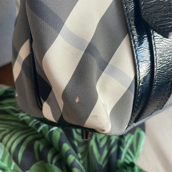 Burberry Nylon Nova Tote bag for office school - Picture 8 of 13